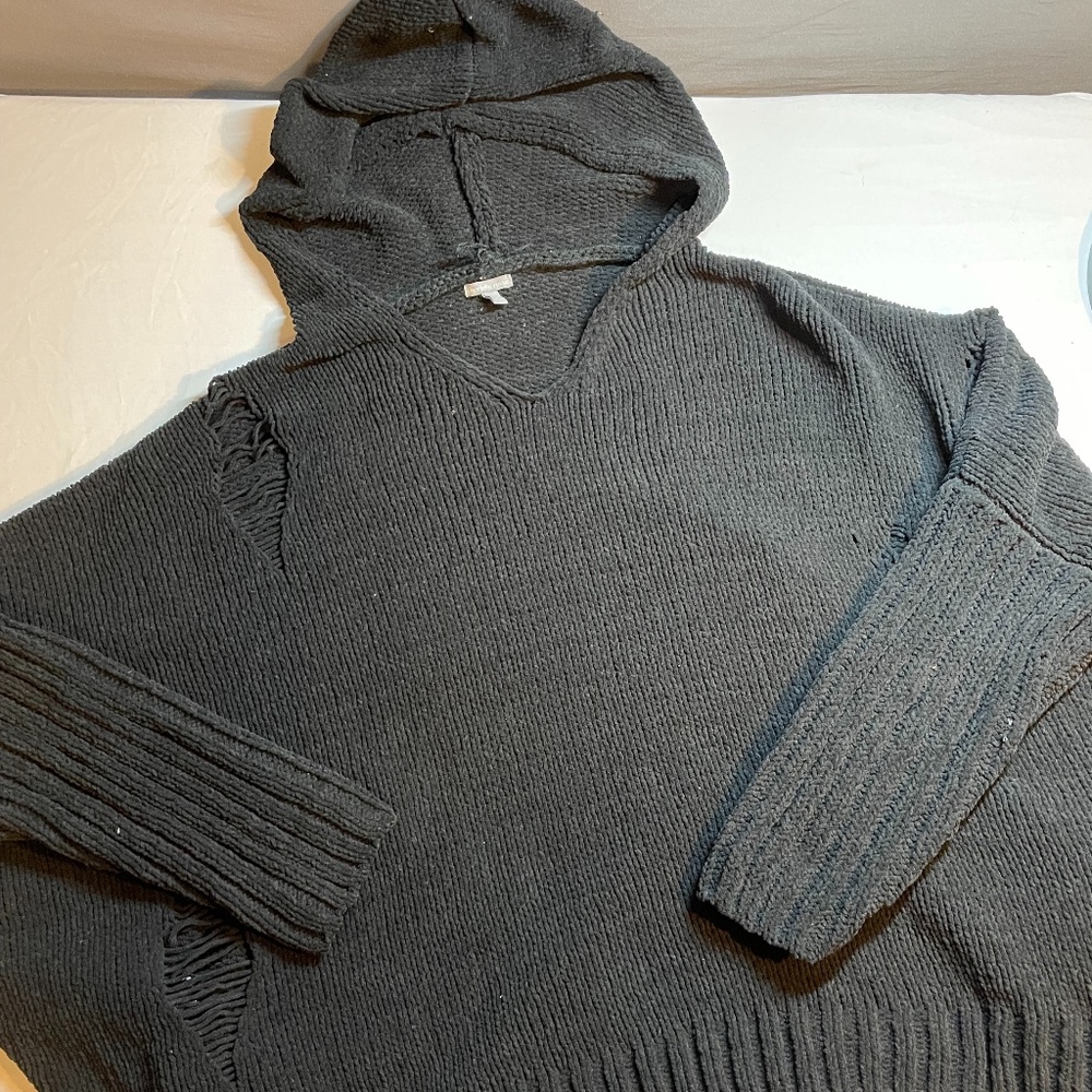 L Women's Charlotte Russe Sweater